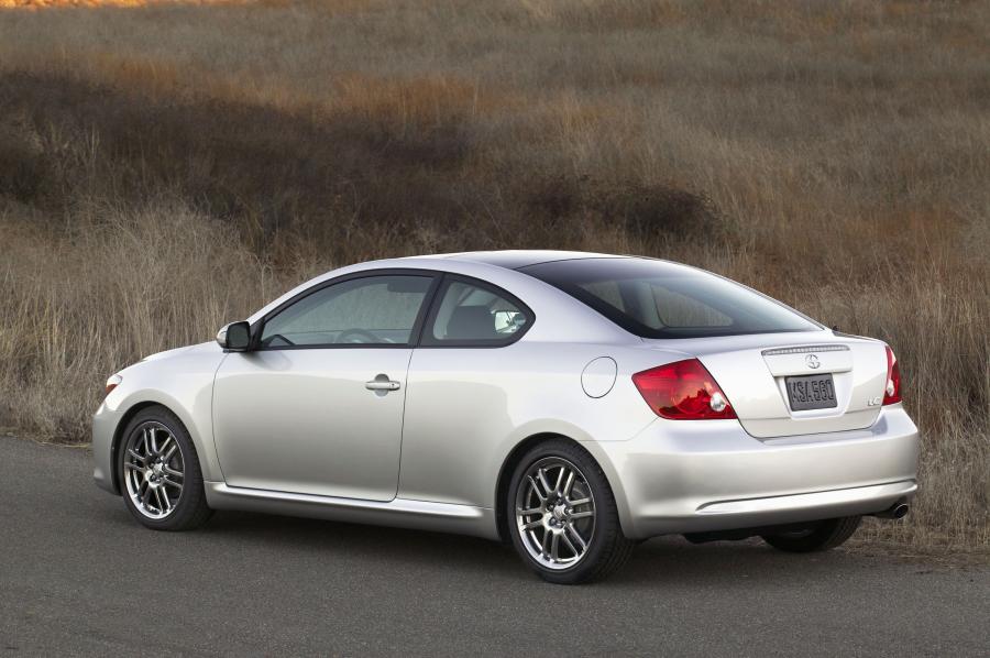  Scion tC 2005 года  (фото 55 из 130)